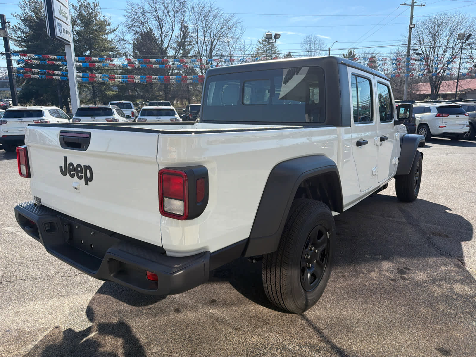 New 2026 Jeep Gladiator Sport image 7