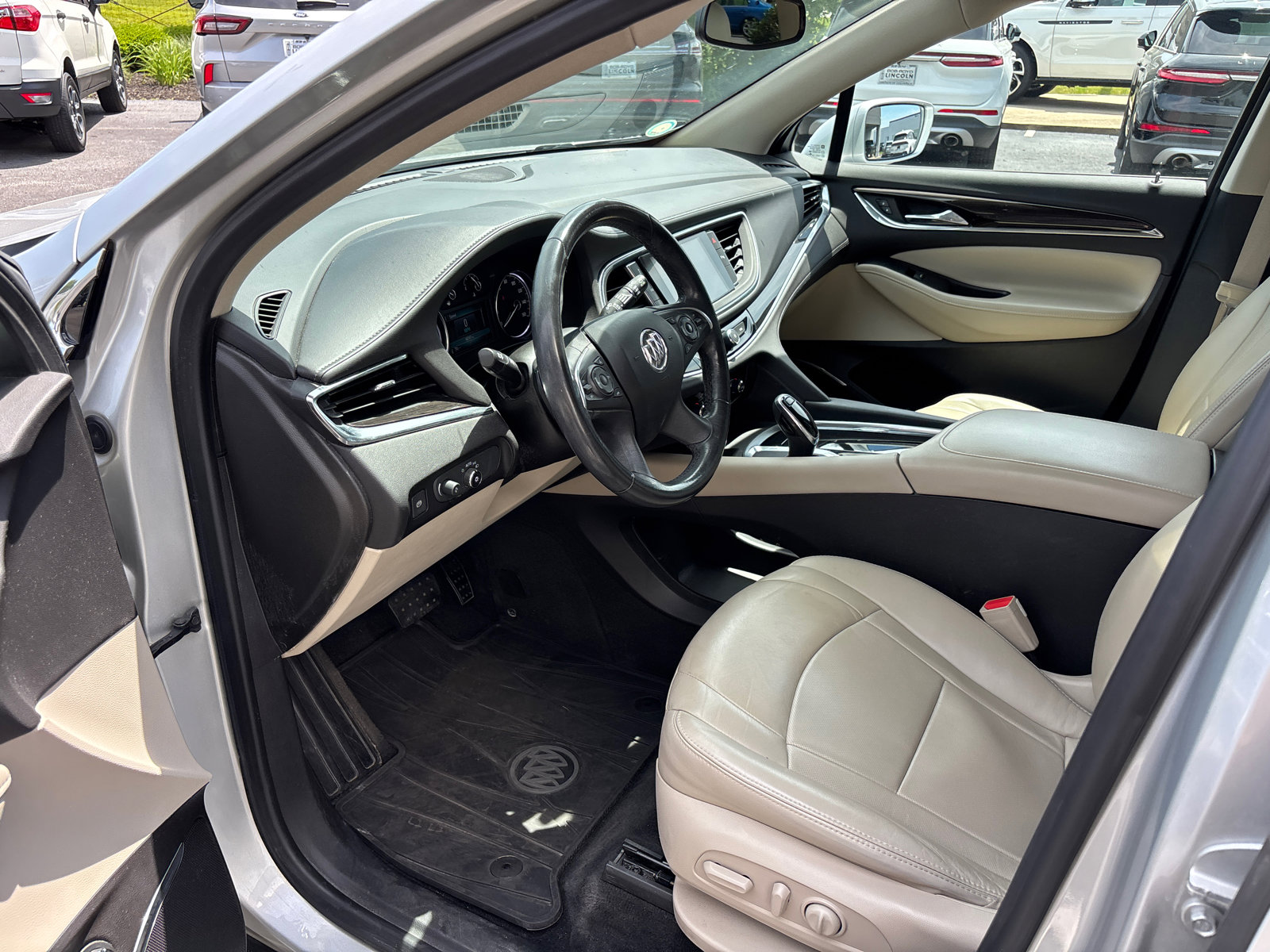 Used 2019 Buick Enclave Essence AWD/4WD image 23