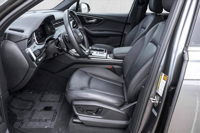 Used 2025 Audi Q7 2.0T Premium w/ Convenience Package AWD/4WD image 12