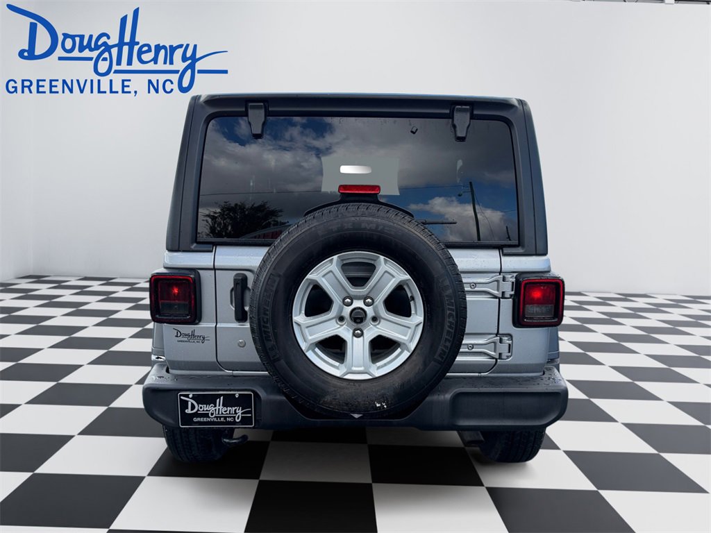 Used 2019 Jeep Wrangler Sport image 4