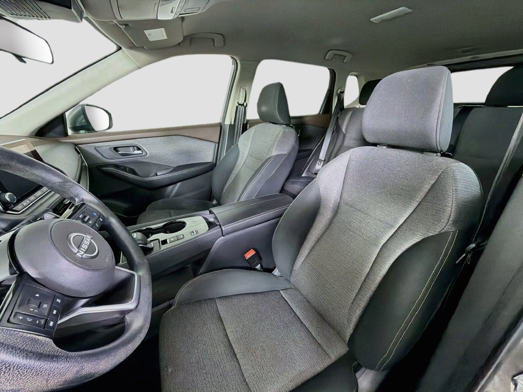 Used 2022 Nissan Rogue SV FWD image 14