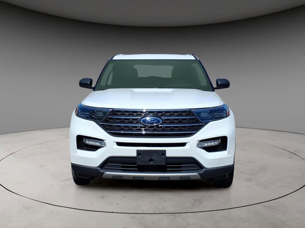 Used 2022 Ford Explorer XLT w/ Equipment Group 202A AWD/4WD image 15