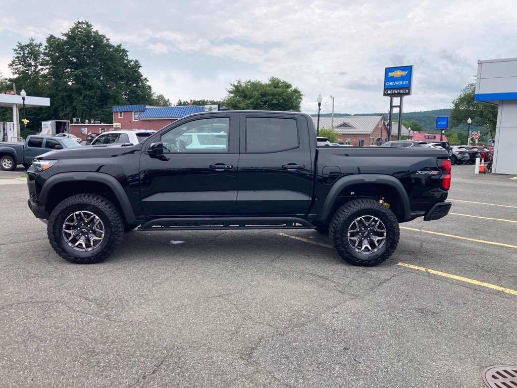 New 2026 Chevrolet Colorado ZR2 w/ Technology Package AWD/4WD image 26
