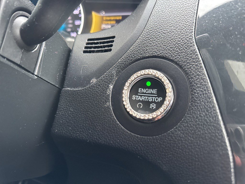 Used 2017 Ford Explorer XLT w/ Equipment Group 202A image 19