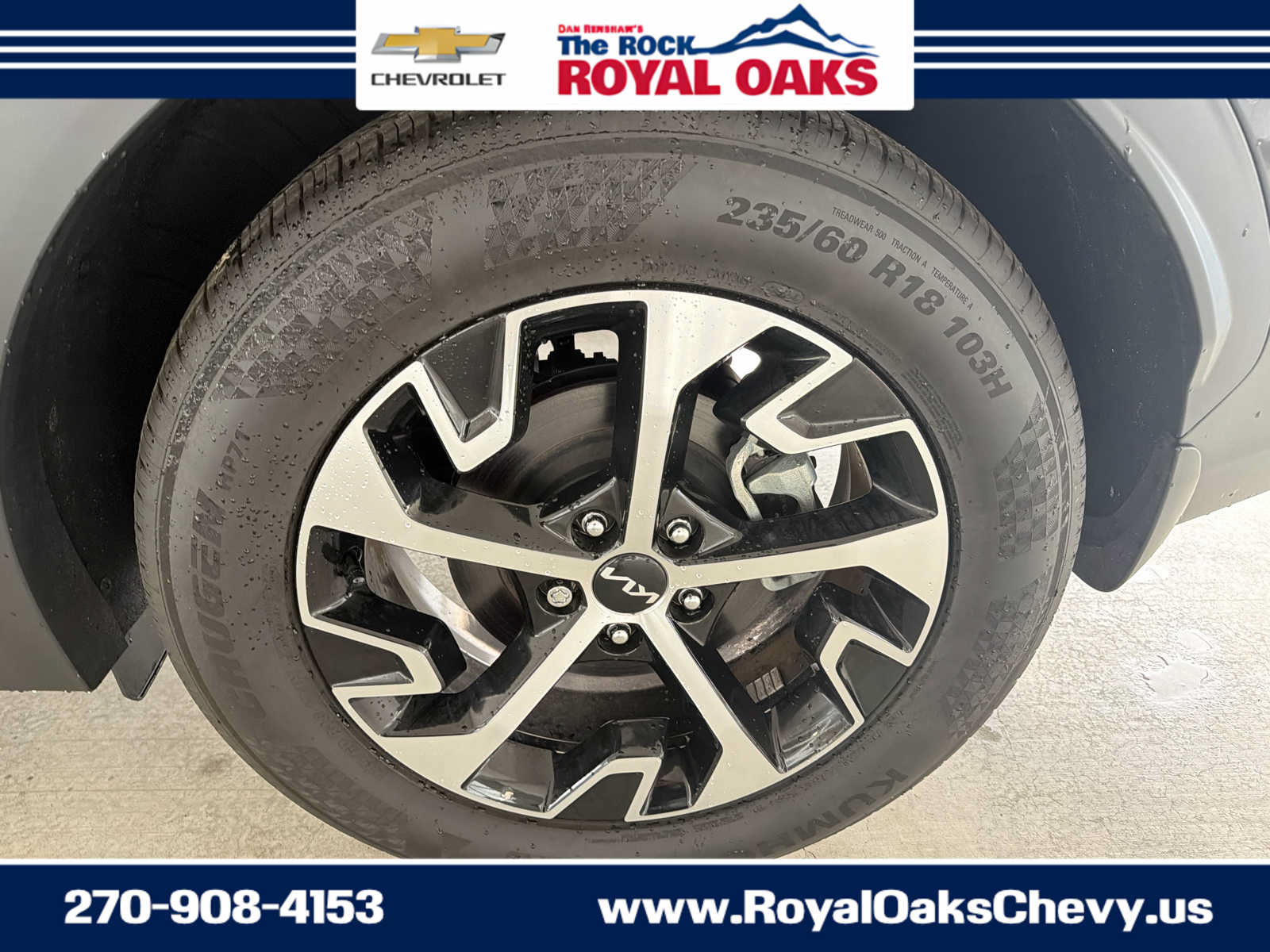 Used 2025 Kia Sportage EX FWD image 12