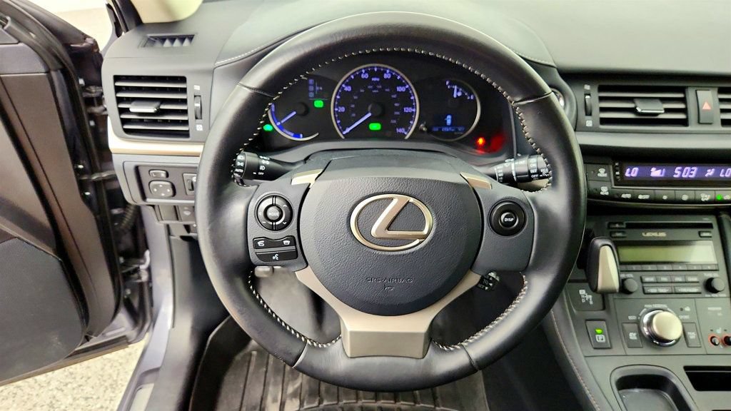 Used 2016 Lexus CT 200h w/ Seat Comfort Package FWD image 14