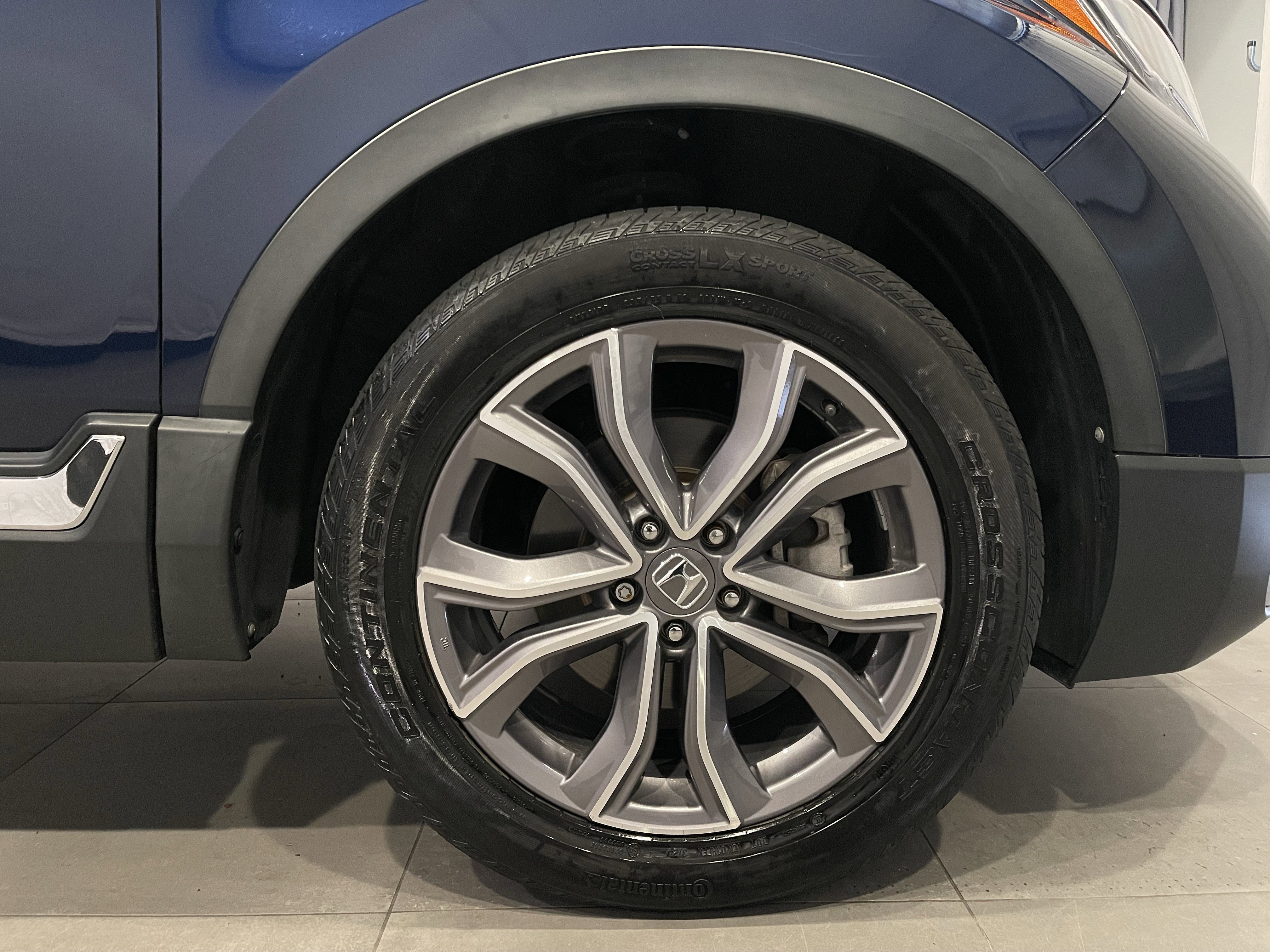 Used 2021 Honda CR-V Touring image 11