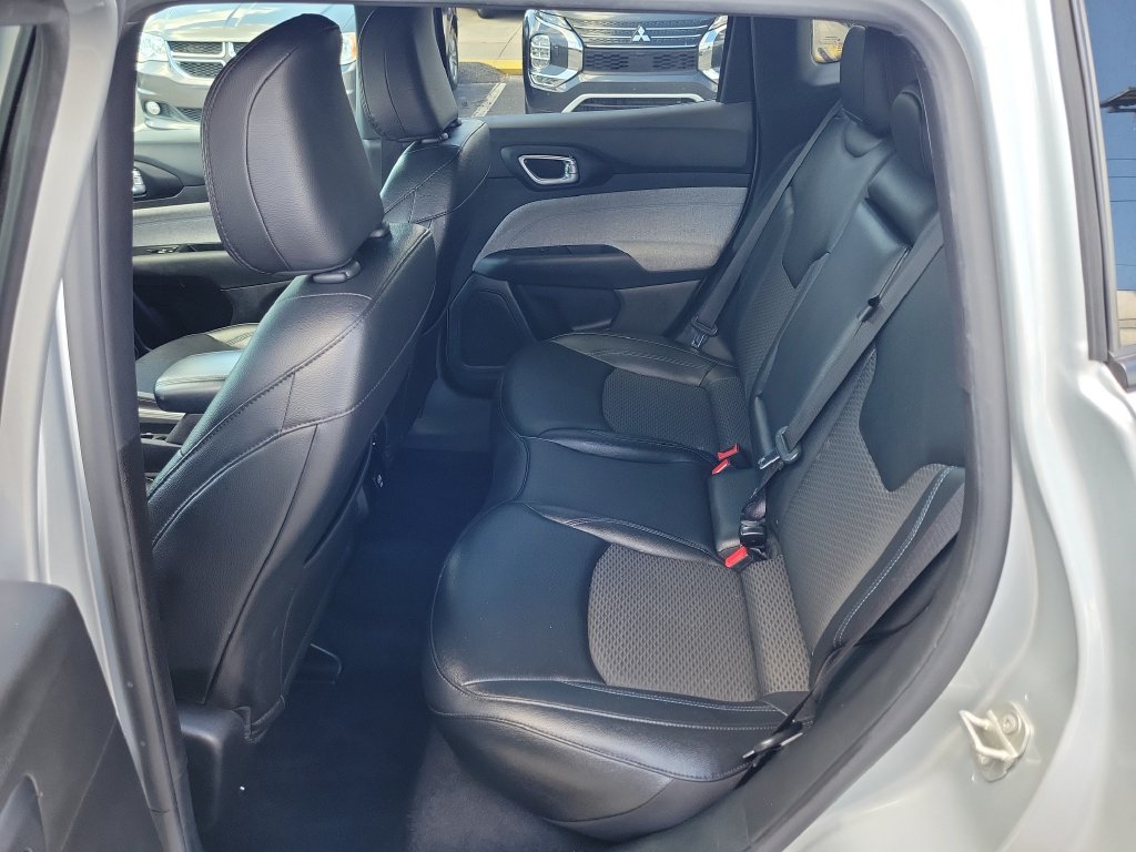 Used 2024 Jeep Compass Latitude AWD/4WD image 10