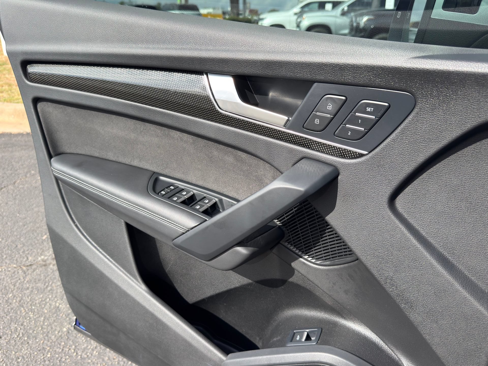 Used 2021 Audi SQ5 Premium Plus w/ Premium Plus Package AWD/4WD image 21