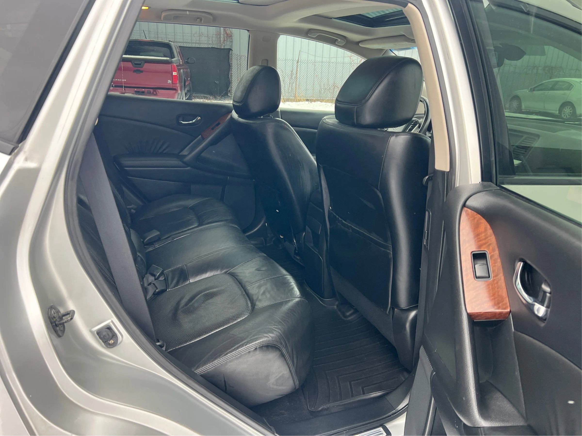 Used 2010 Nissan Murano LE image 26