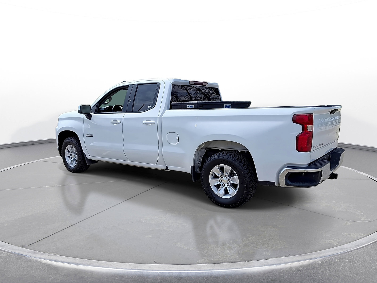 Used 2020 Chevrolet Silverado 1500 LT w/ Texas Edition RWD image 6