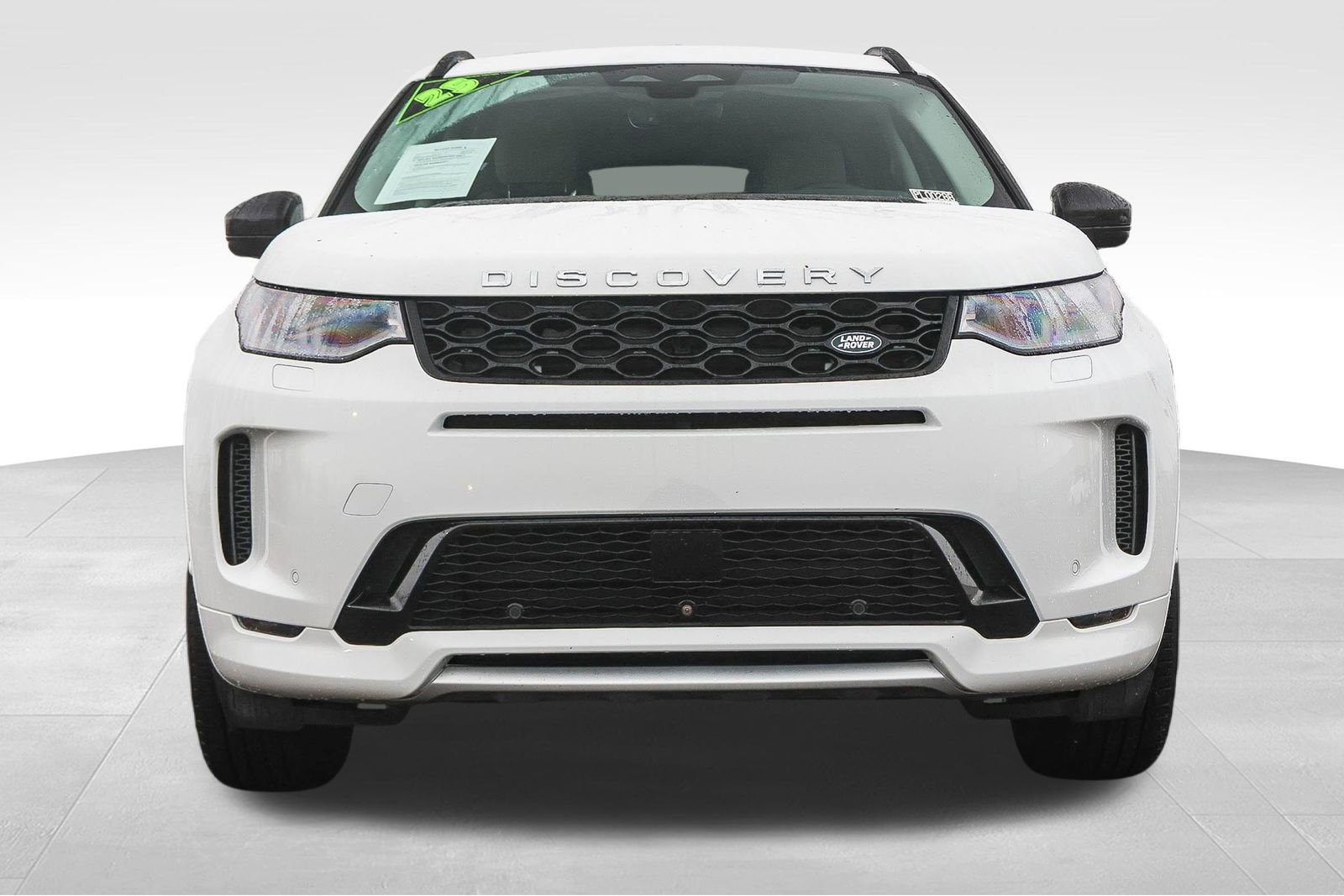 Used 2025 Land Rover Discovery Sport S image 2