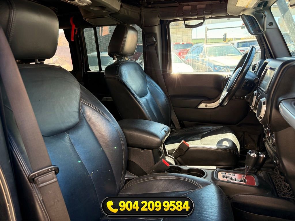 Used 2015 Jeep Wrangler Unlimited Sahara AWD/4WD image 25