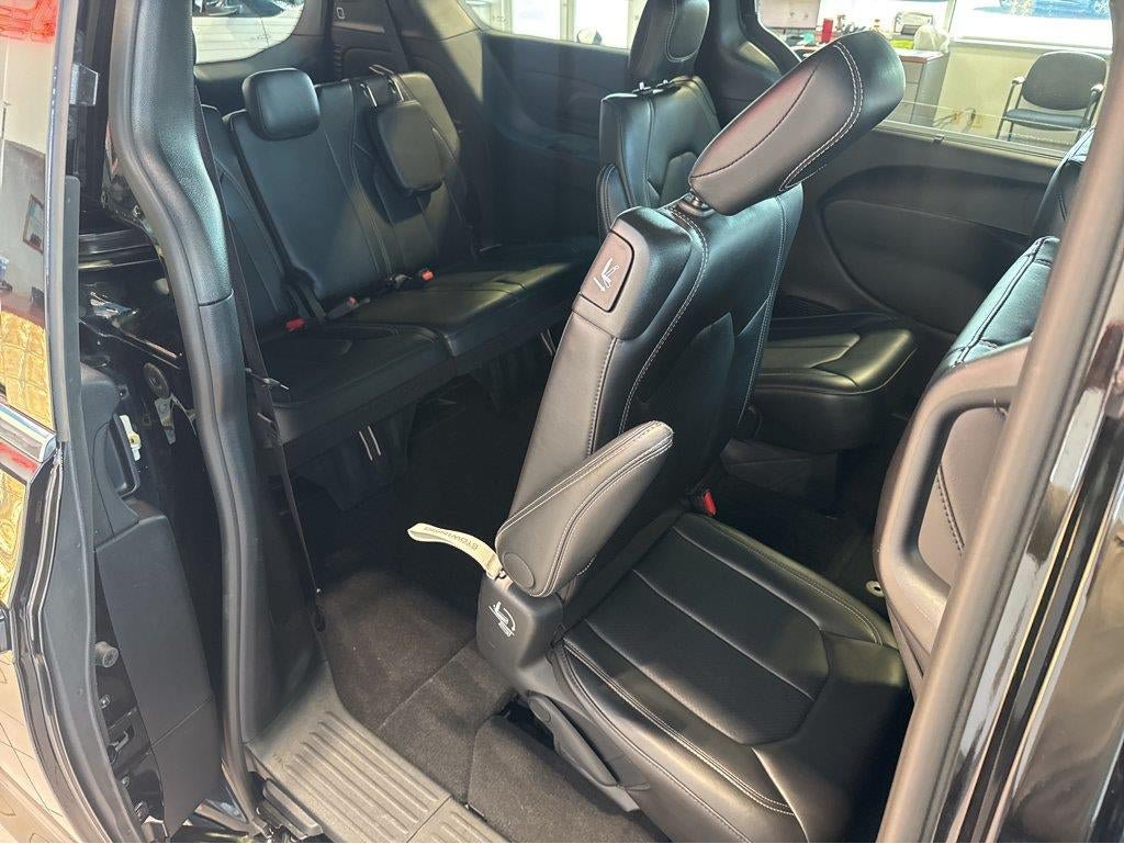 Used 2025 Chrysler Pacifica Select FWD image 39