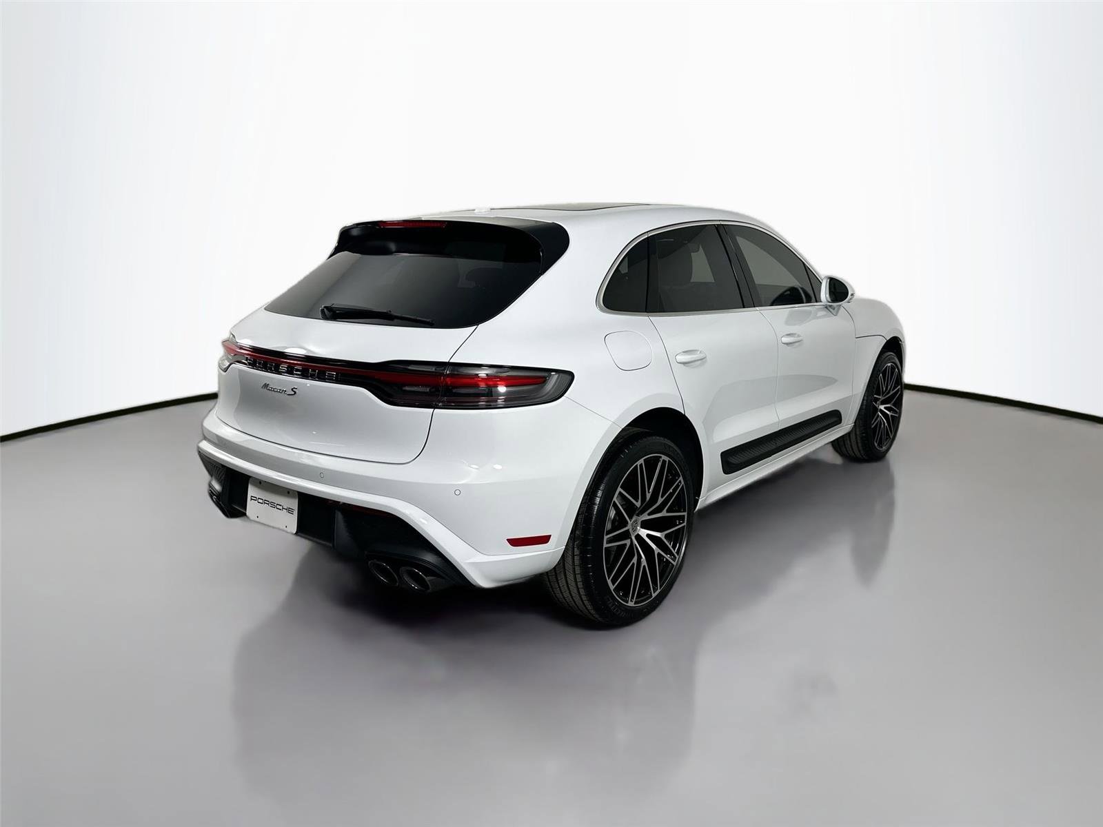 Certified 2026 Porsche Macan S AWD/4WD image 7