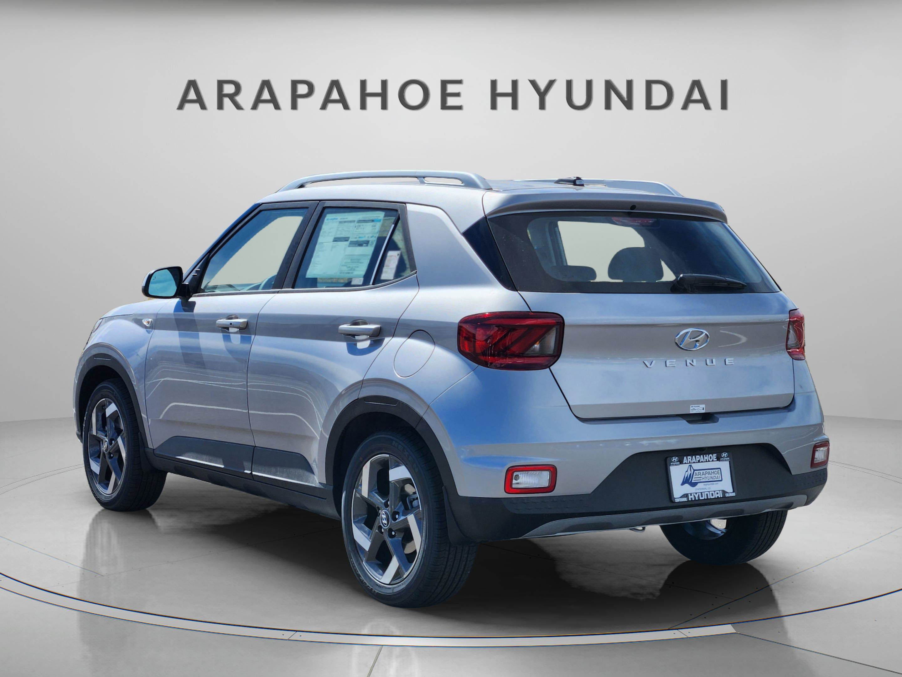 New 2026 Hyundai Venue SEL FWD image 3
