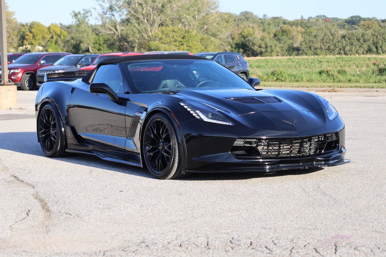 Used 2016 Chevrolet Corvette Z06 w/ 3LZ Preferred Equipment Group RWD image 4