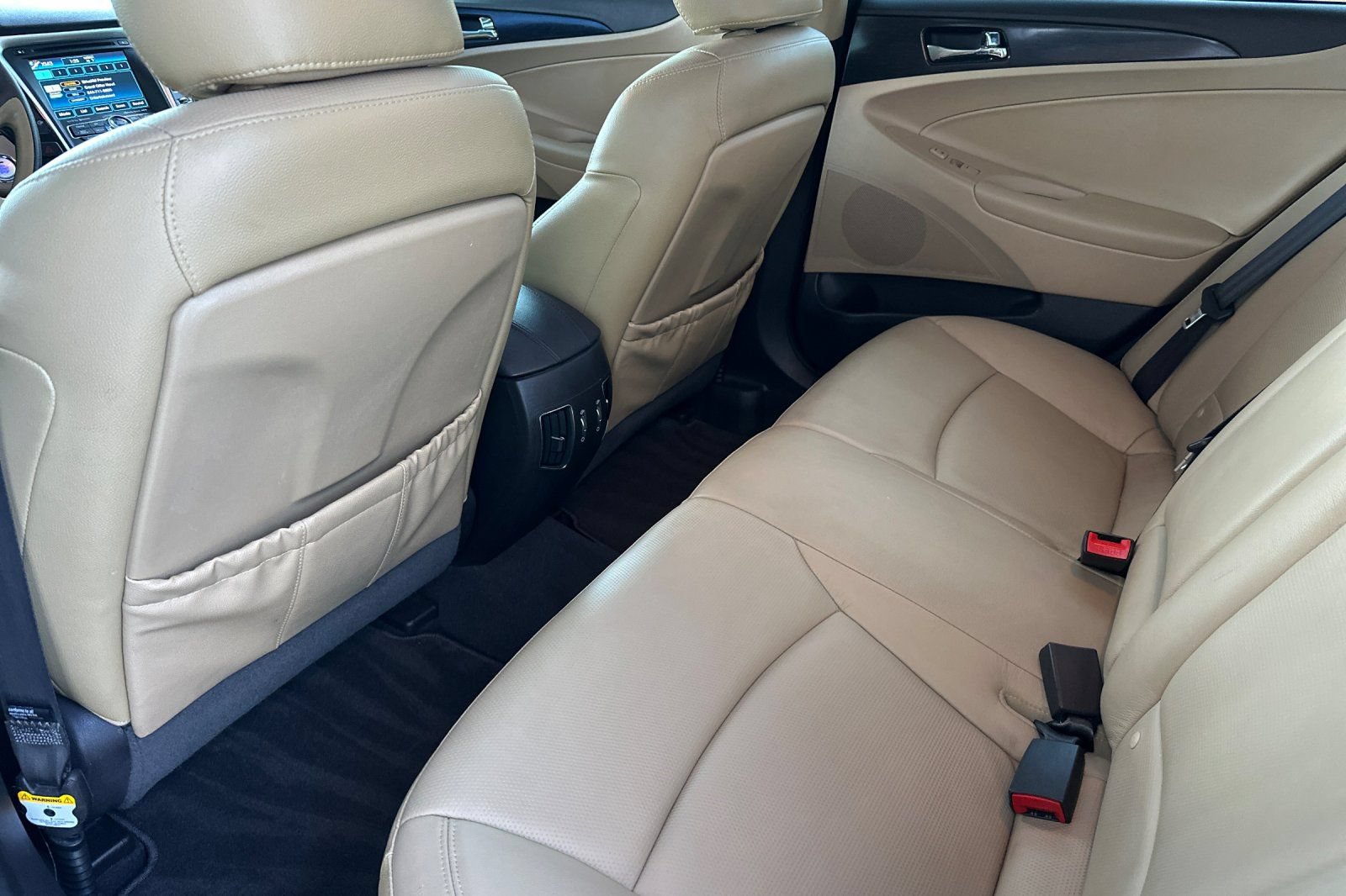 Used 2013 Hyundai Sonata Limited w/ Premium Pkg FWD image 16