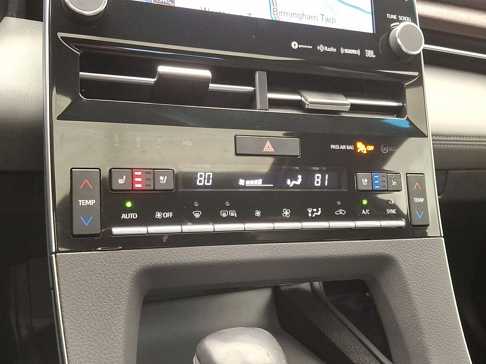 Certified 2020 Toyota Avalon Limited w/ Advanced Safety Package image 19