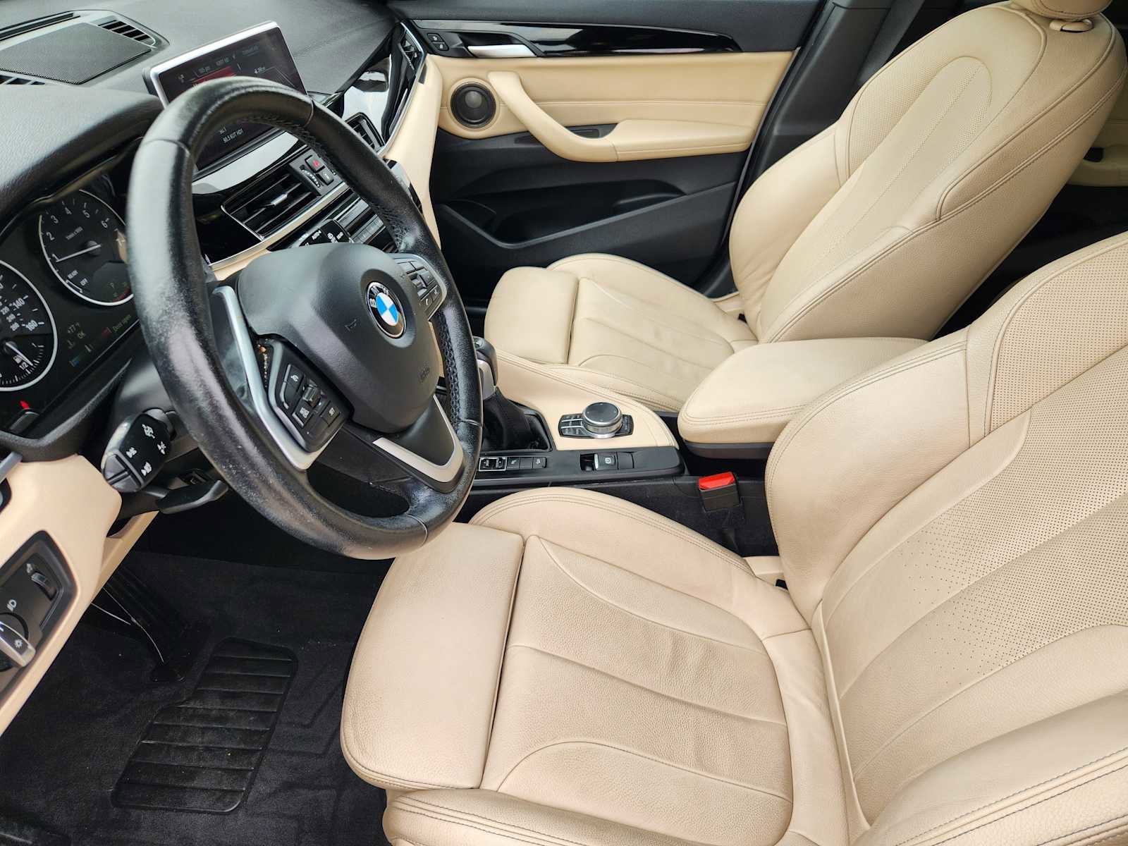 Used 2017 BMW X1 xDrive28i AWD/4WD image 12