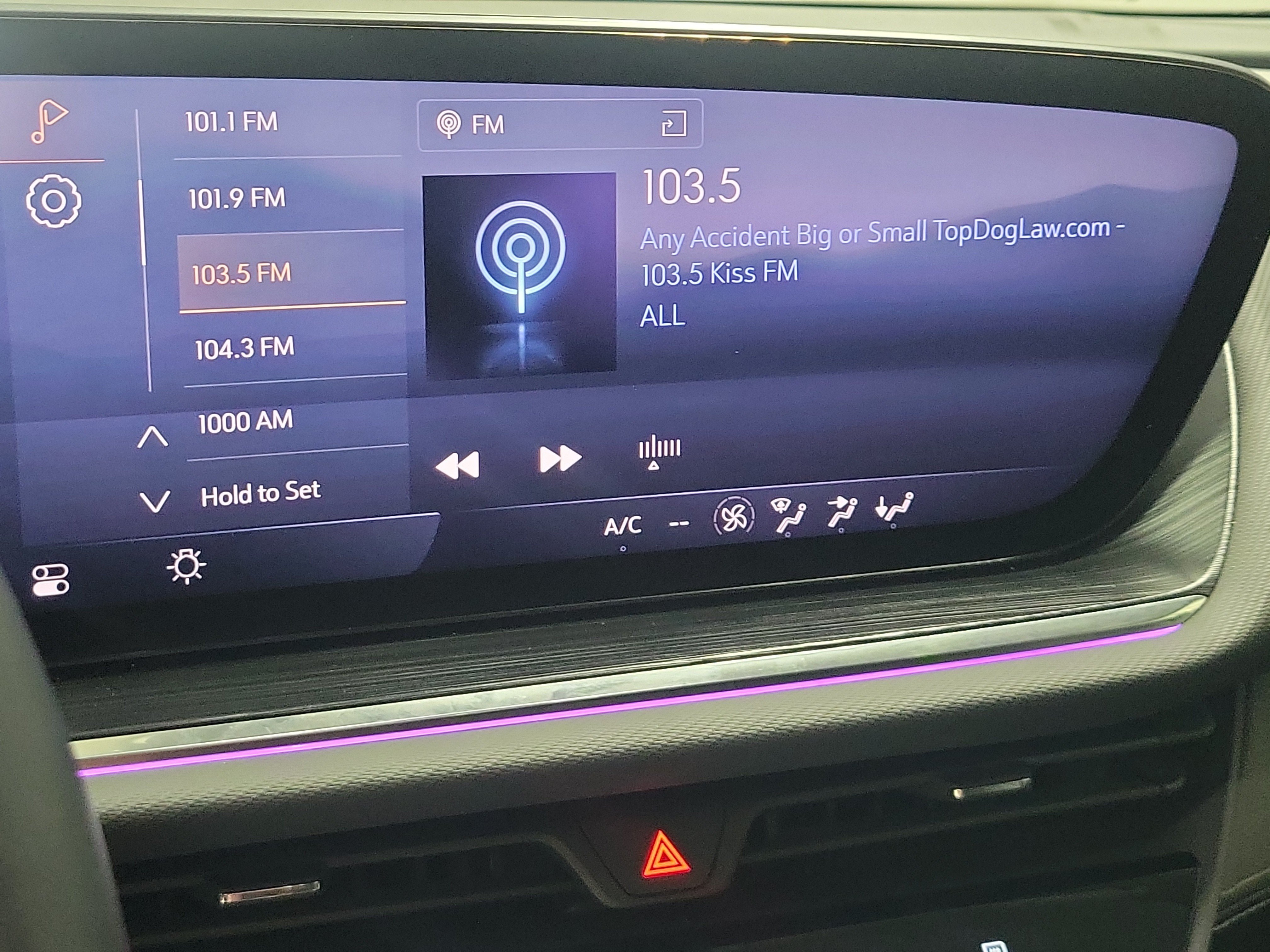 Used 2024 Buick Envision Preferred AWD/4WD image 31