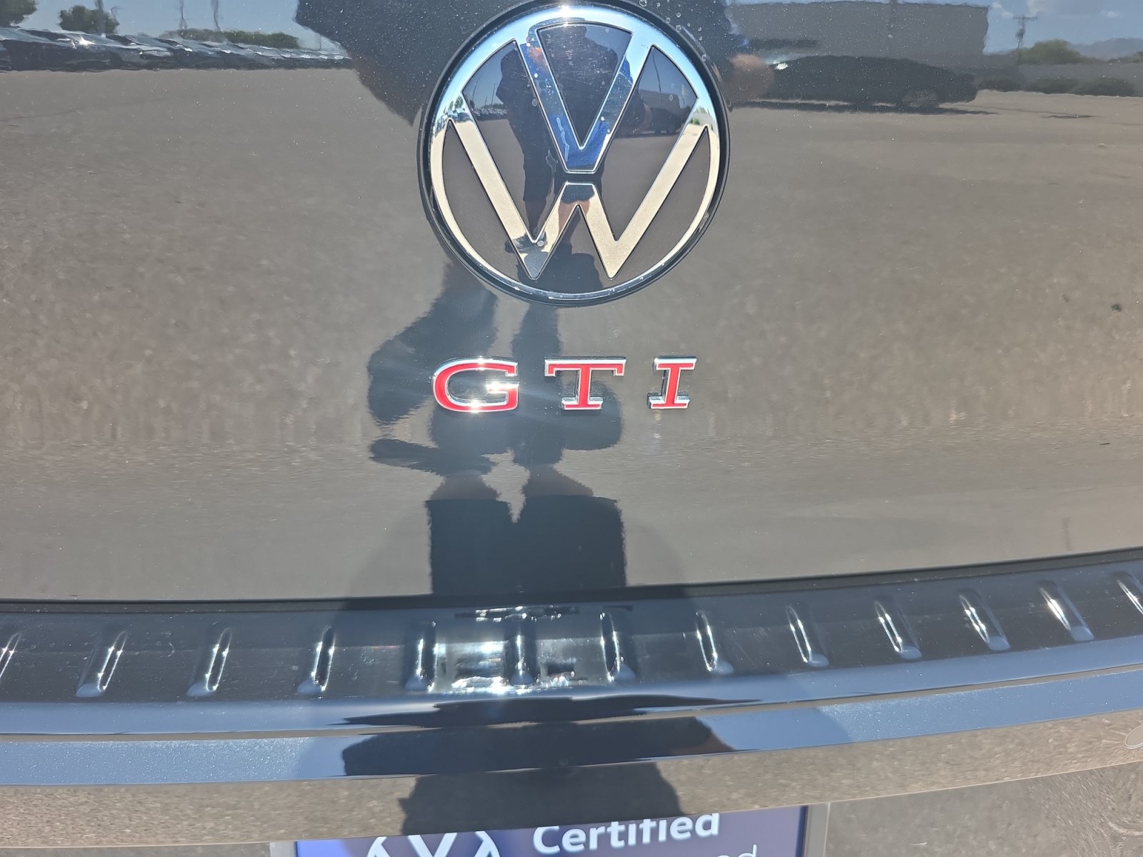 Certified 2025 Volkswagen Golf S FWD image 24