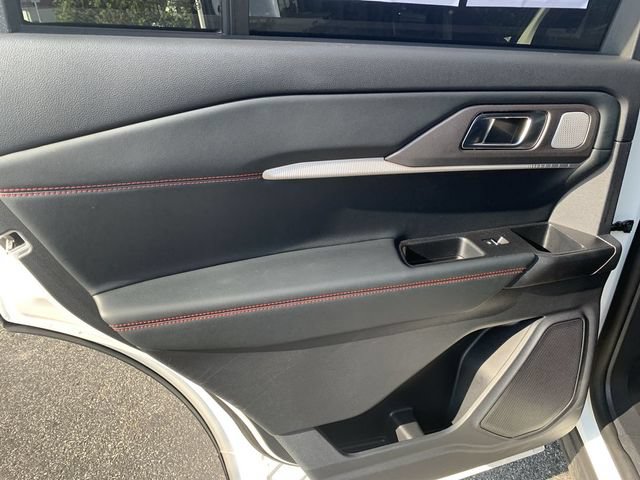 Used 2025 Ford Explorer ST w/ Sun And Sound Package AWD/4WD image 15