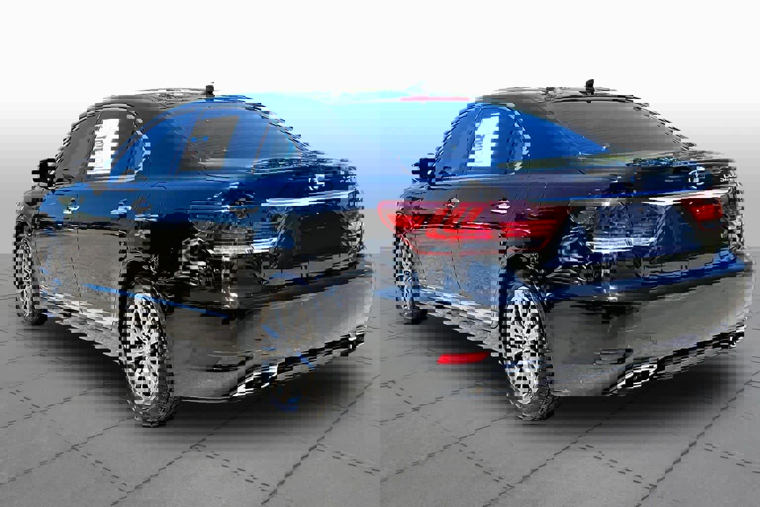 Used 2015 Lexus LS 460 L RWD image 12