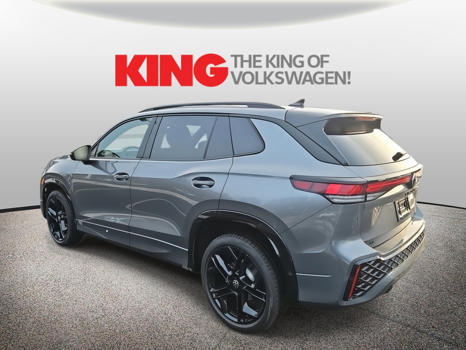 New 2026 Volkswagen Tiguan SE R-Line image 6