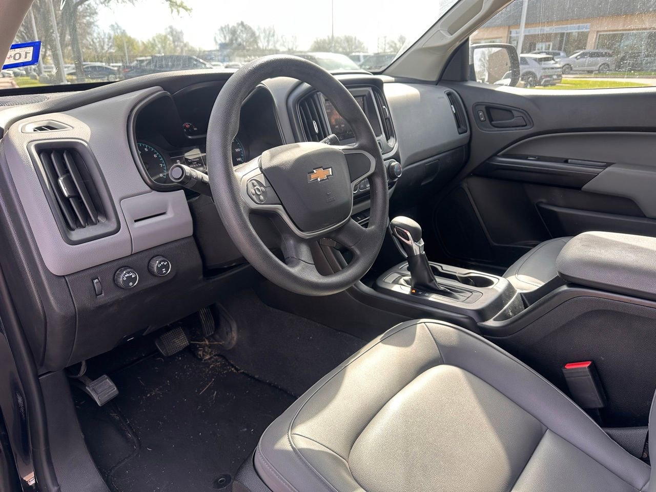 Used 2022 Chevrolet Colorado W/T w/ Custom Special Edition image 21