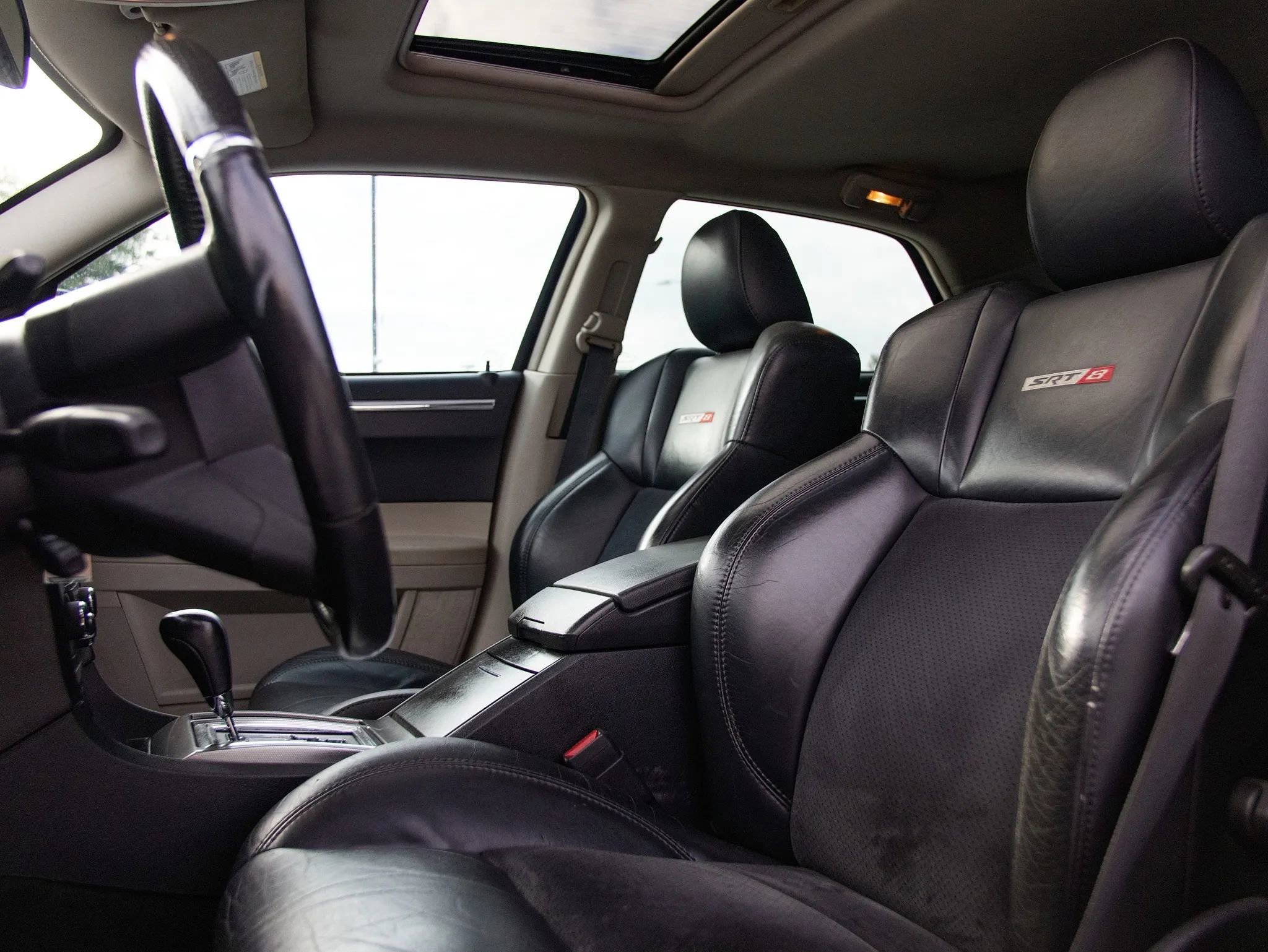 Used 2006 Chrysler 300 SRT8 w/ SRT Option Group II image 17