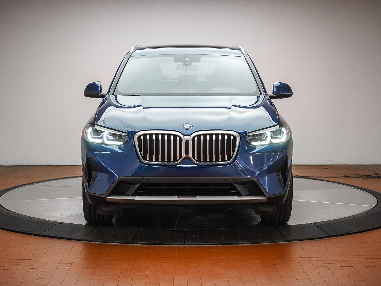 Used 2022 BMW X3 sDrive30i w/ Premium Package 2 RWD image 7