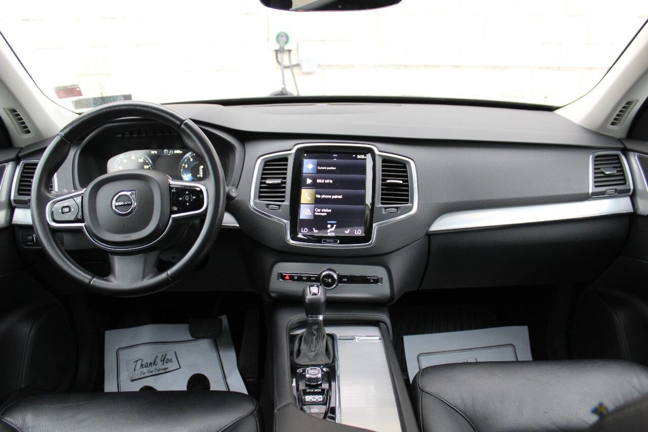 Used 2016 Volvo XC90 T6 Momentum image 26