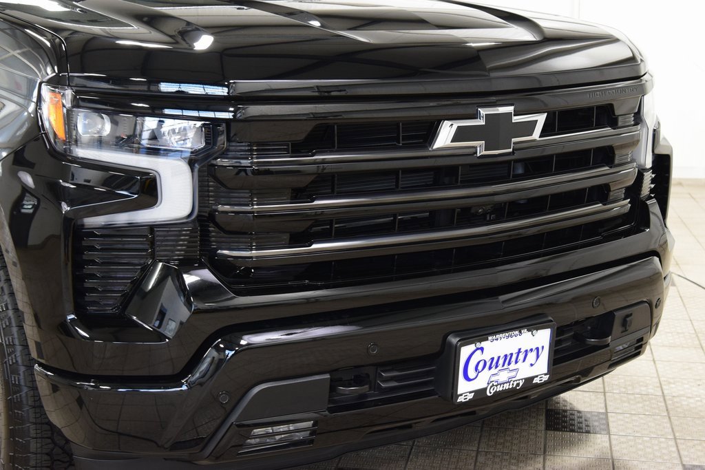 Used 2025 Chevrolet Silverado 1500 High Country w/ Midnight Edition image 13