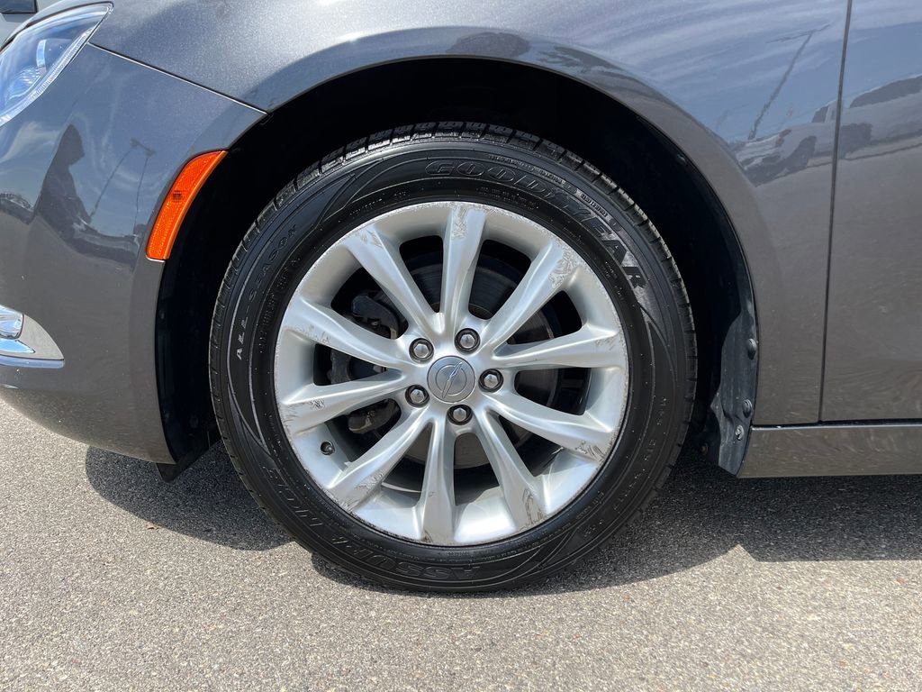Used 2015 Chrysler 200 C w/ Navigation & Sound Group I FWD image 27