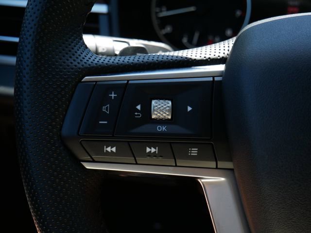 Used 2025 Mitsubishi Outlander SE AWD/4WD image 17