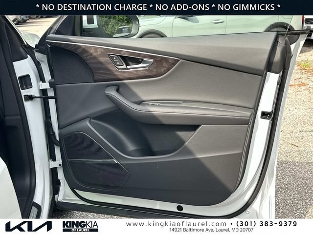 Used 2023 Audi Q8 Premium Plus AWD/4WD image 14