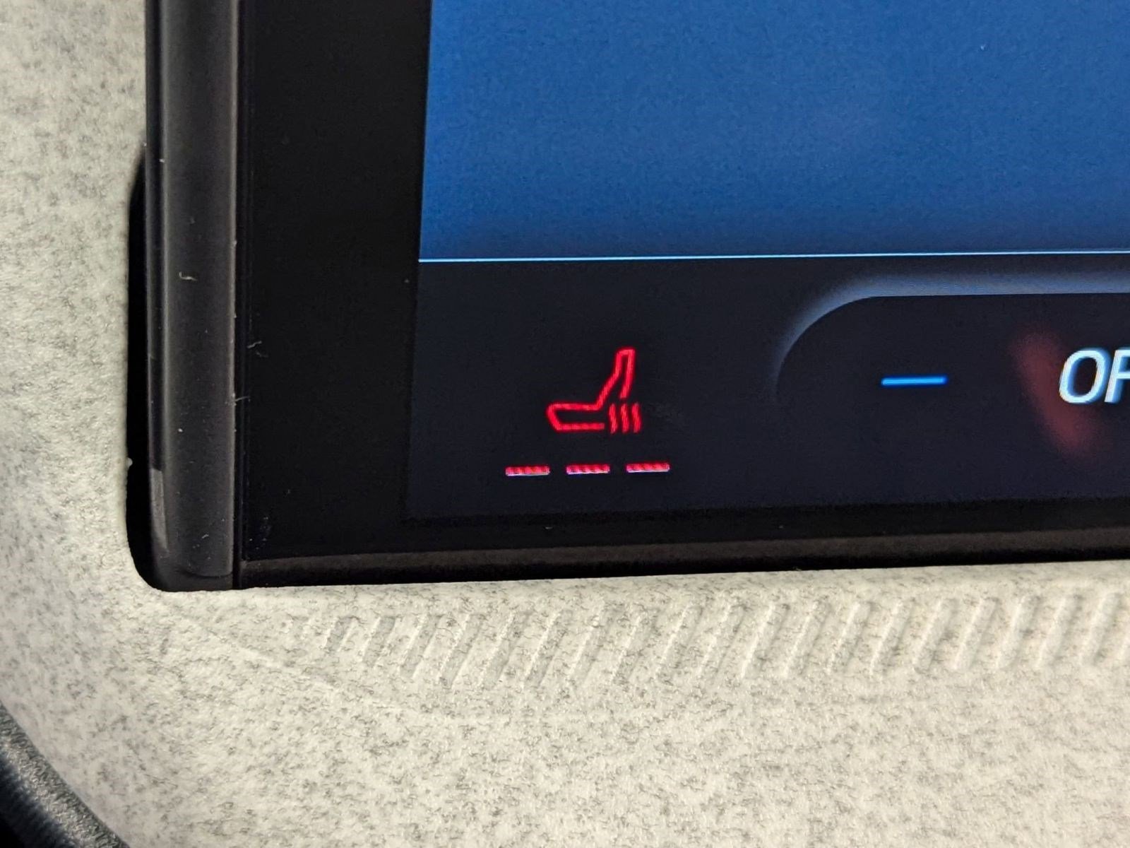 New 2025 Ford Maverick XLT w/ XLT Luxury Package image 28