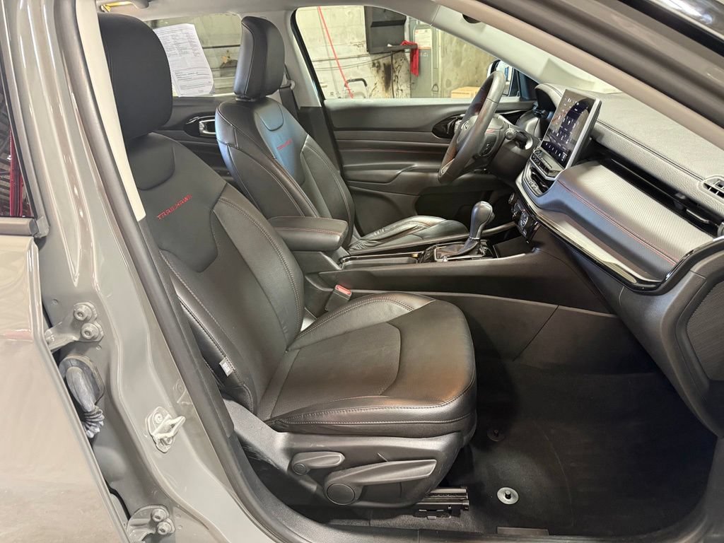 Certified 2022 Jeep Compass Trailhawk AWD/4WD image 22