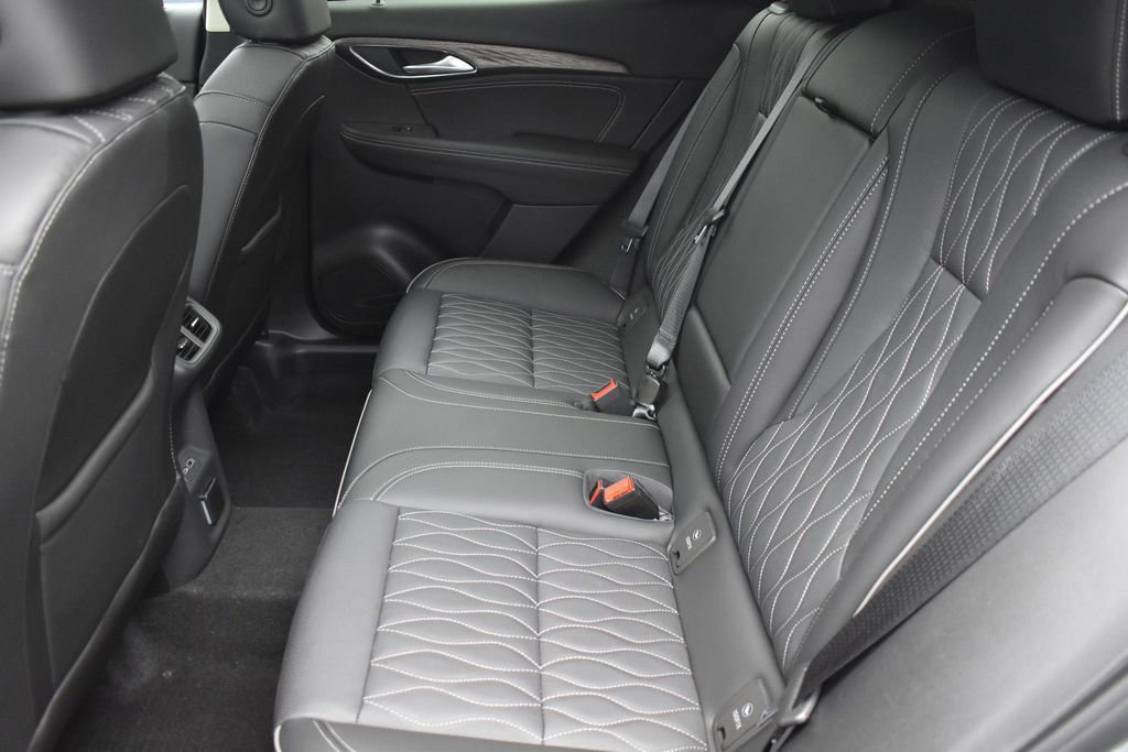 Used 2023 Buick Envision Avenir AWD/4WD image 28