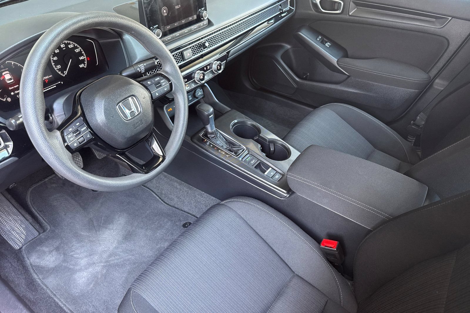 Used 2025 Honda Civic LX image 9