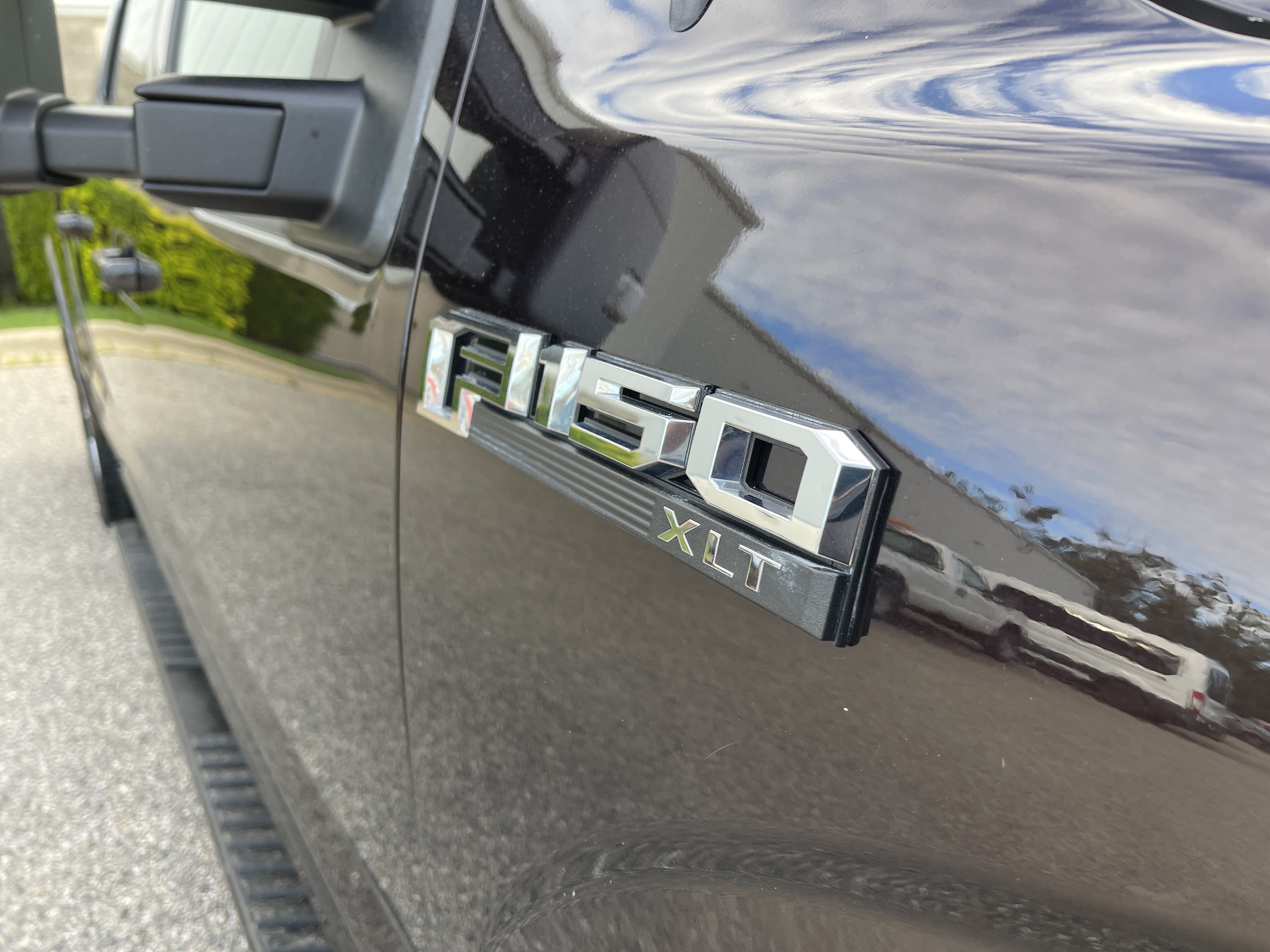 Used 2018 Ford F150 XLT w/ Equipment Group 302A Luxury AWD/4WD image 26