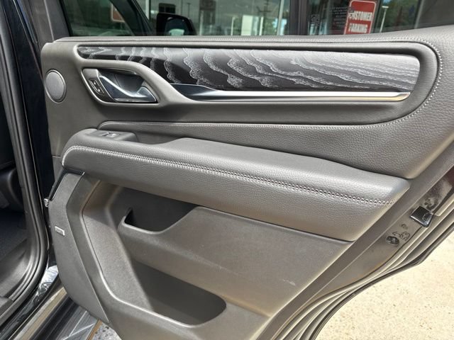Used 2024 GMC Yukon Denali RWD image 20