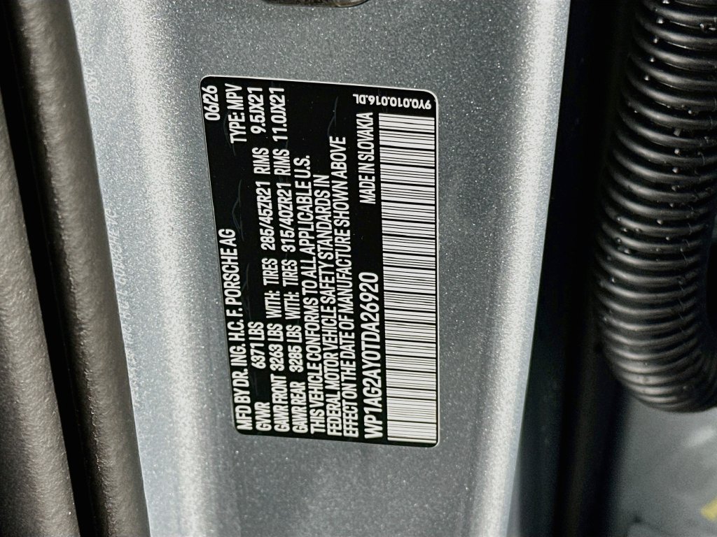New 2026 Porsche Cayenne GTS AWD/4WD image 35