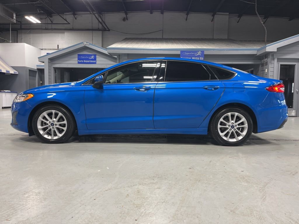Used 2020 Ford Fusion SE image 4