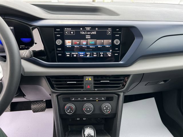 Used 2022 Volkswagen Taos SE image 15