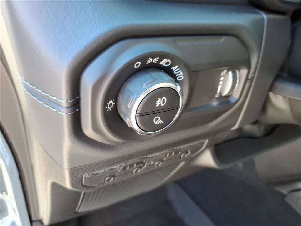 New 2025 Jeep Gladiator Sport image 10