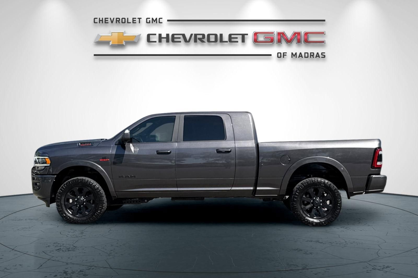 Used 2021 RAM 2500 Laramie w/ Night Edition image 6