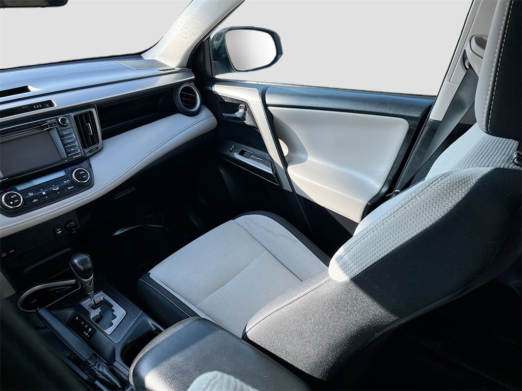 Used 2018 Toyota RAV4 Adventure image 24