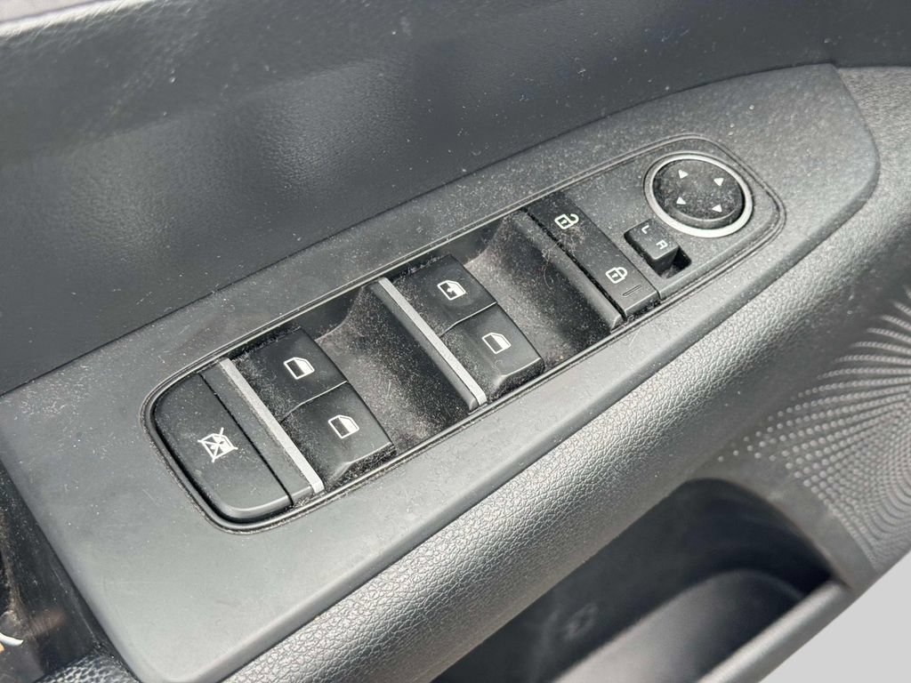 Used 2023 Kia Forte LXS w/ LXS Technology Package FWD image 15